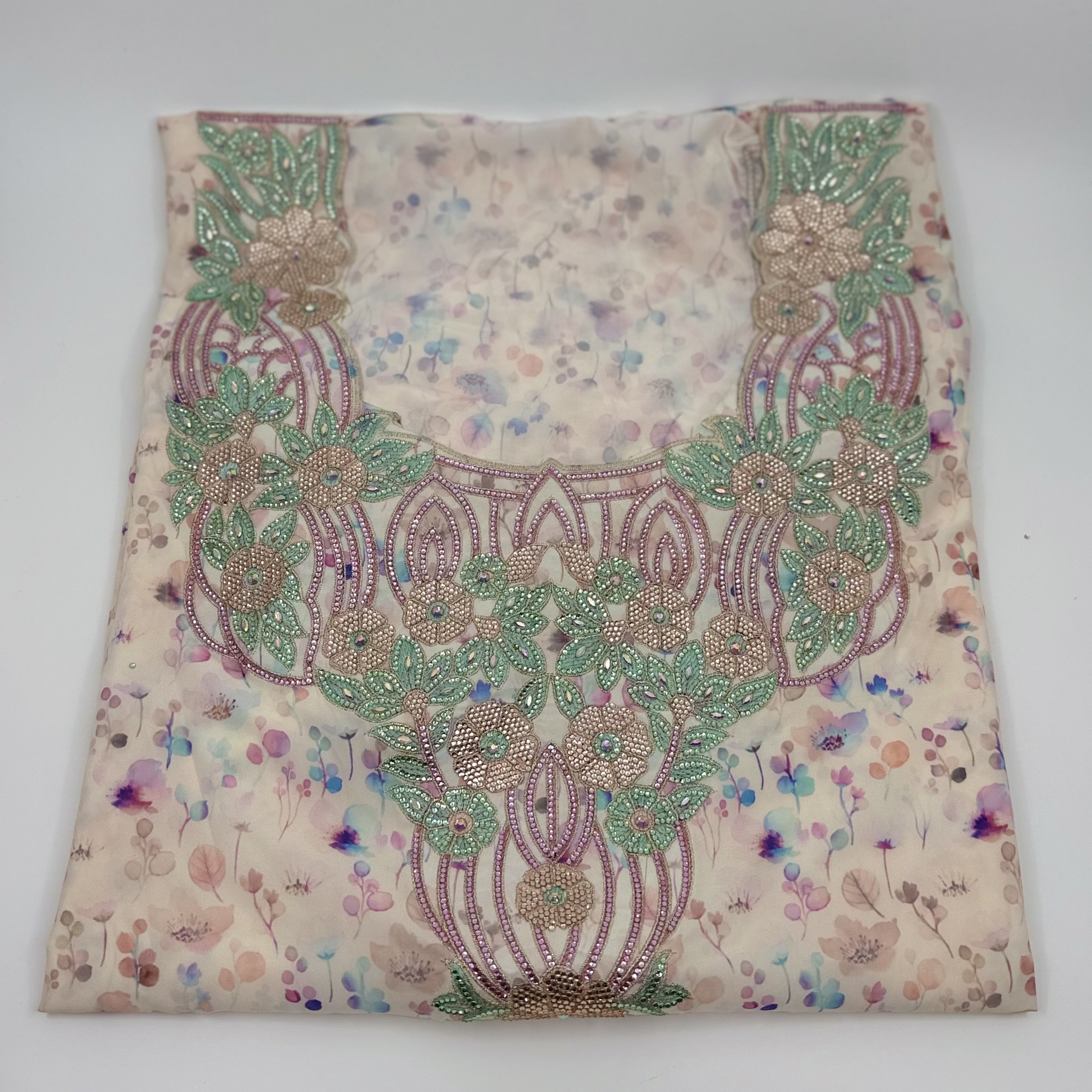 مخور حرير مع شيله غين 3