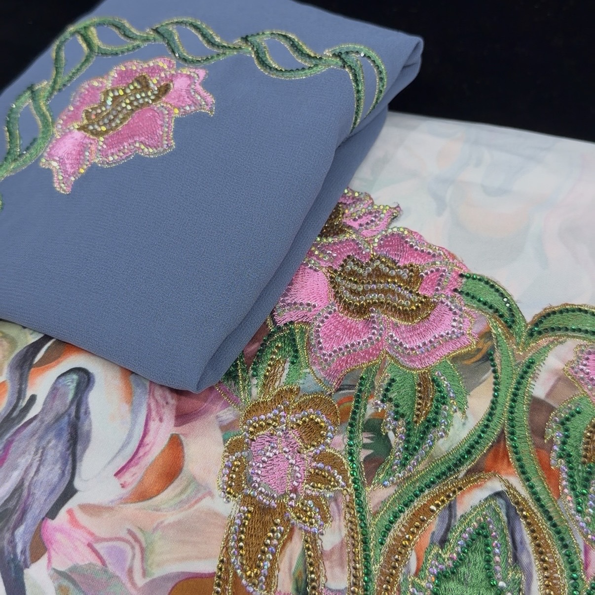 مخور حرير مع شيلة غين 4